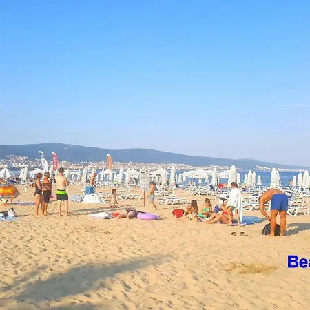Plaza 1 Bedroom 63 M *